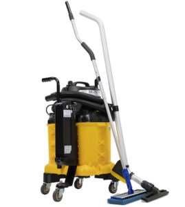 Image de UNIVAC SYSTEME DE LAVAGE DES SOLS A BATTERIE