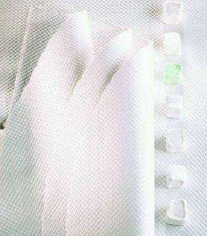 Image de NAPPES PAPIER 70X70 BD BLANC PLIEES GAUFRE